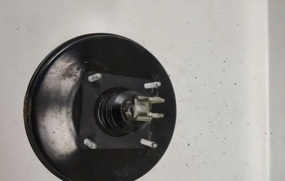 Toyota Avensis T250 Brake booster 4720005170