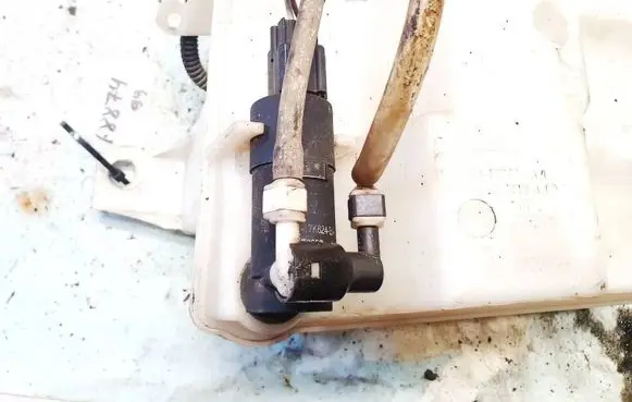 Ford Focus Windscreen/windshield washer pump