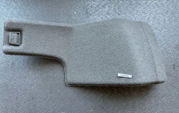 Nissan Patrol Y61 Other trunk/boot trim element 84952VB100