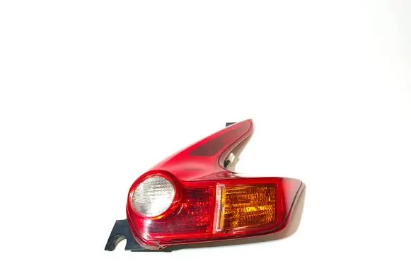 Nissan Juke I F15 Rear/tail lights W21W