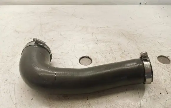 Jeep Grand Cherokee Intercooler hose/pipe