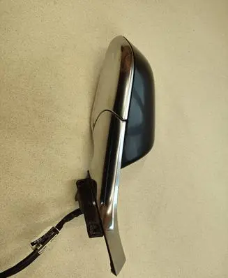 Front door electric wing mirror