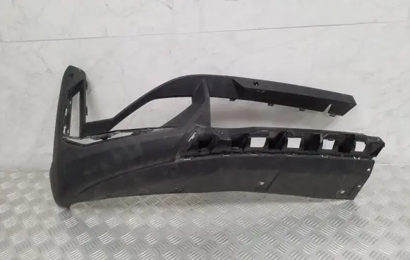 BMW X1 U11 Front bumper corner part panel trim 9883580