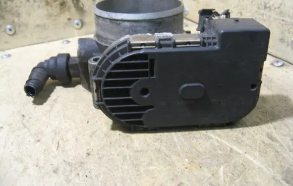 Peugeot 607 Throttle valve BOSCH0280750041