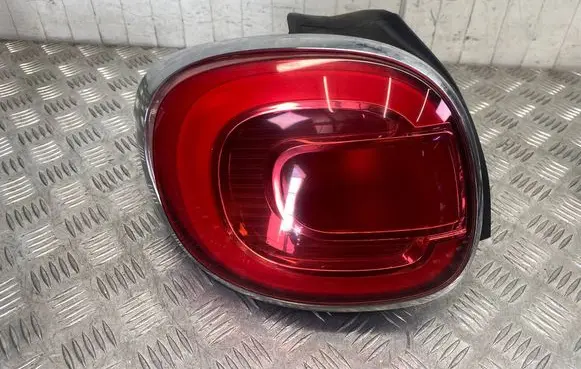 Fiat 500L Rear/tail lights 51883572
