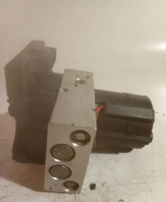 Mercedes-Benz SLK R170 ABS Pump A0034310312 10099013272