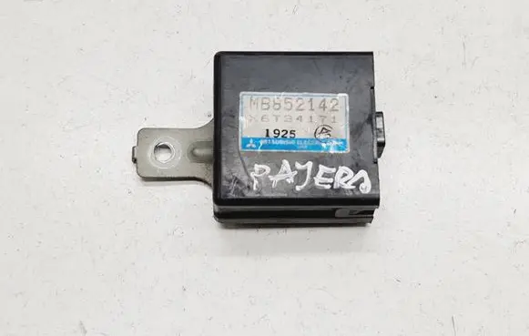 Mitsubishi Pajero Other control units/modules MB852142