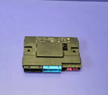 Audi A4 S4 B9 Gateway control module 8W5907468E