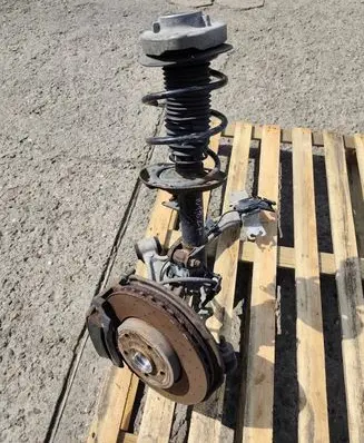 Mercedes-Benz A W176 Front wheel hub spindle knuckle