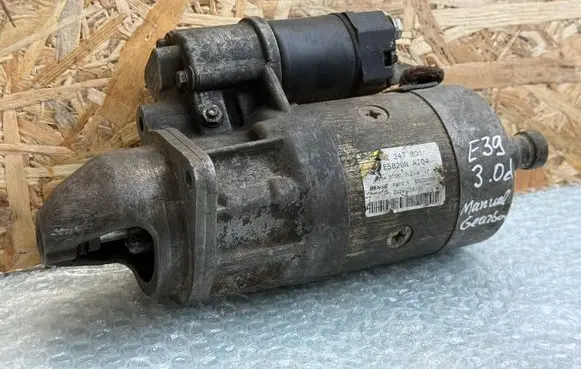 BMW 5 E39 Starter motor 2247391 2247301