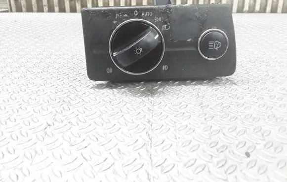 Mercedes-Benz E W211 Light switch 2115450104