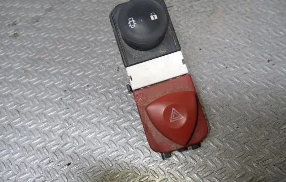 Renault Scenic II - Grand scenic II Hazard light switch 8804009