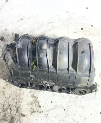 Volkswagen Polo III 6N 6N2 6NF Intake manifold 036129711