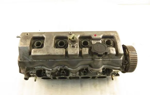 Toyota RAV 4 (XA10) Engine head 