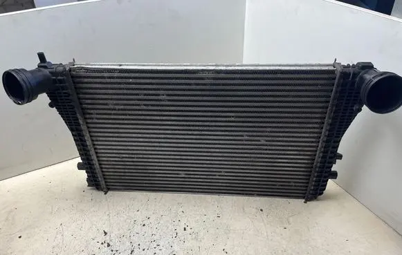 Volkswagen PASSAT B6 Intercooler radiator 3C0145805G