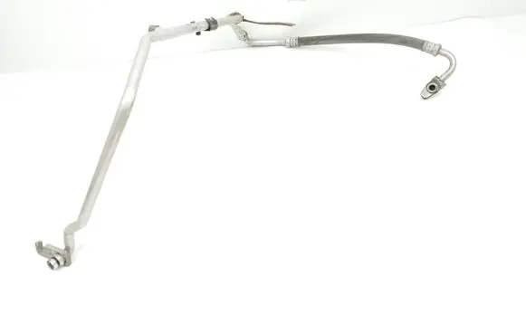Toyota Verso-S Air conditioning (A/C) pipe/hose