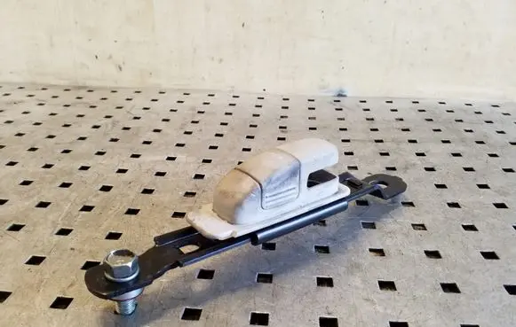 Nissan Juke I F15 Seat belt adjustment rail 63020B 6096312A