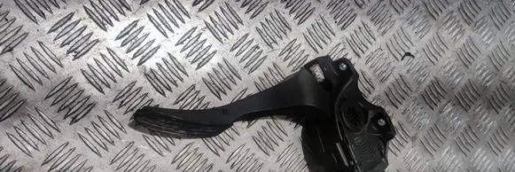 Volvo XC60 Accelerator throttle pedal 6G929F836