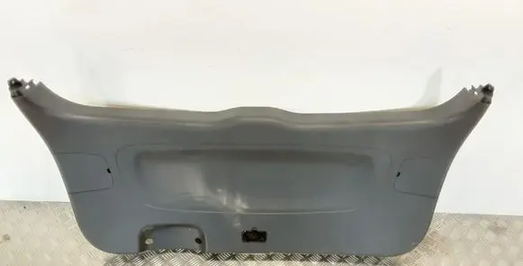 KIA Sorento Tailgate trim