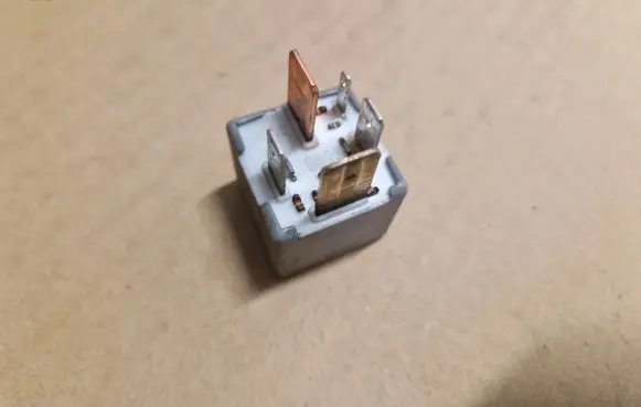 Volkswagen Corrado ABS relay 191927843