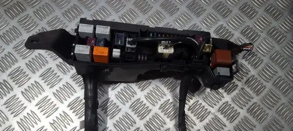 Toyota Corolla E120 E130 Fuse box set