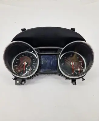 Mercedes-Benz GLA W156 X156 Speedometer (instrument cluster) A1569004903