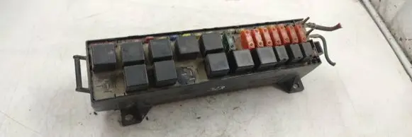 Chrysler Voyager BSM Control unit 3228 04707893