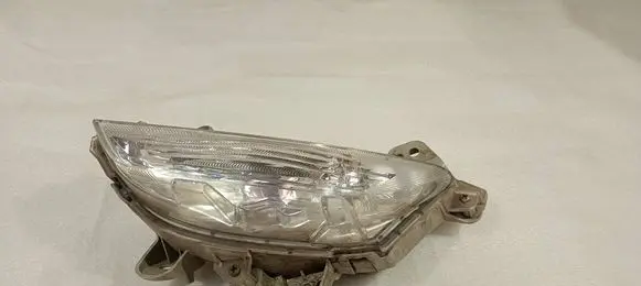 Mazda 3 II Front indicator light K2442