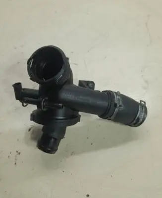 Mercedes-Benz C W204 Thermostat/thermostat housing A6512000615
