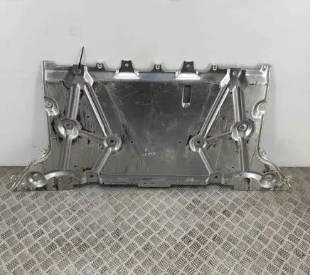 BMW i4 Engine splash shield/under tray 7915376