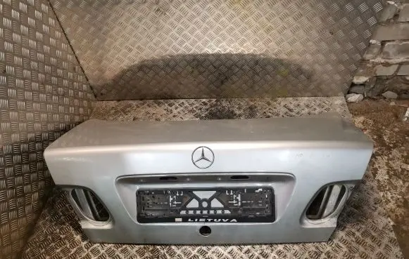Mercedes-Benz E W210 Tailgate/trunk/boot lid