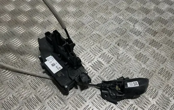 Fiat 500E Front door lock 52138077