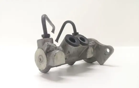 Mercedes-Benz ML W163 Master brake cylinder 26212502003