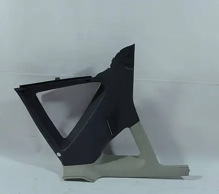 (D)pillar trim (top)