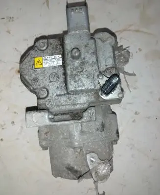 Toyota Yaris Air conditioning (A/C) compressor (pump) 0422001041