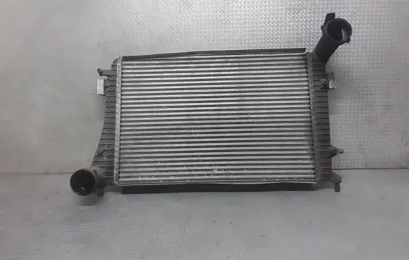 Volkswagen Caddy Intercooler radiator