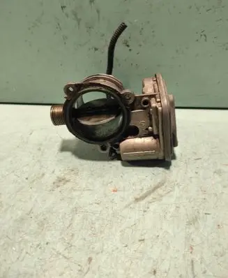 BMW 1 E81 E87 Throttle valve 780437301
