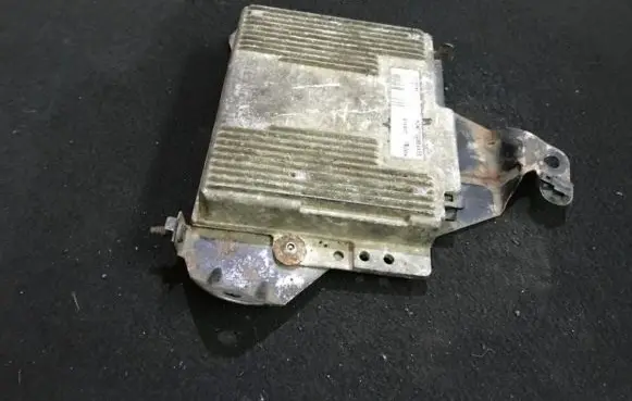Renault Laguna I Engine control unit/module hom7700864458 s103717115