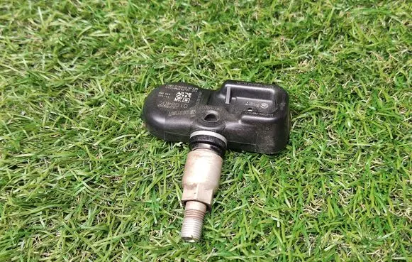 Lexus GS 250 350 300H 450H Tire pressure sensor PMVC010 3729APMVC