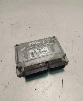 Skoda Octavia Mk2 (1Z) Engine control unit/module 06A906033FB 5WP40324