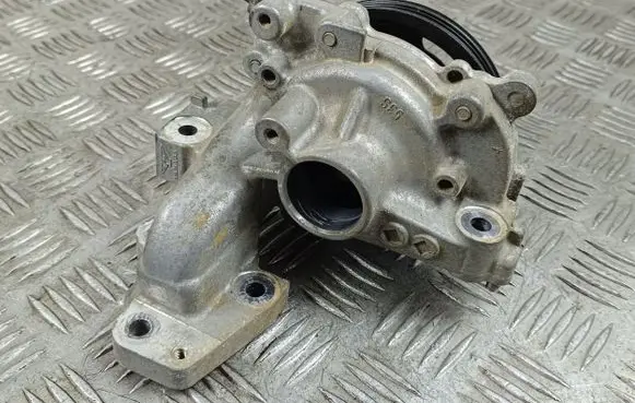Suzuki SX4 S-Cross Water pump