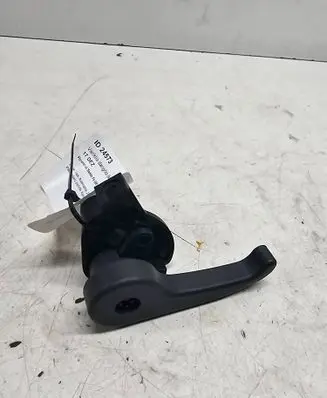 Hyundai Santa Fe Engine bonnet (hood) release handle 