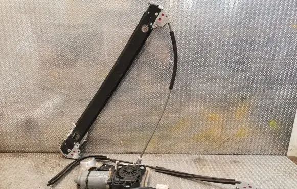 Mercedes-Benz S W220 Front door electric window regulator 2207200346