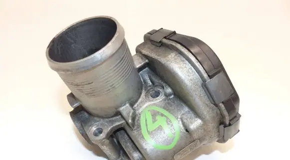 Ford Focus Throttle body valve 52981820350