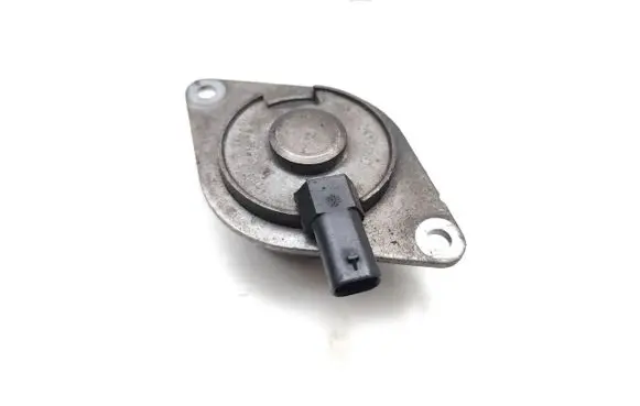 Opel Corsa E Camshaft vanos timing valve 55562223