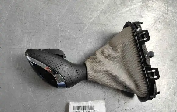 Renault Zoe Gear lever shifter trim leather/knob 328650707R