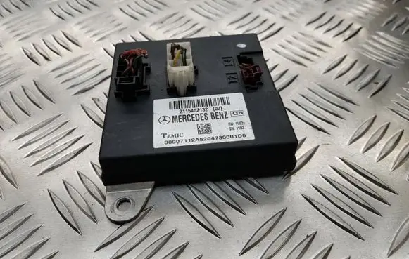 Mercedes-Benz E W211 Comfort/convenience module 2115452132 02