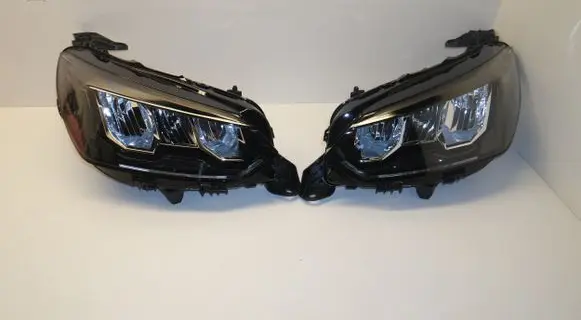 Peugeot 208 Headlight/headlamp