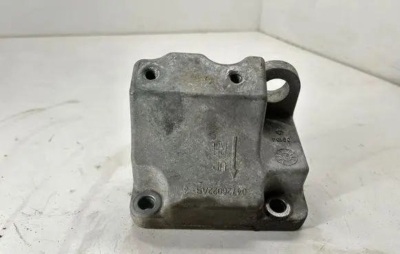 Dodge Challenger Engine mounting bracket 04726022AB