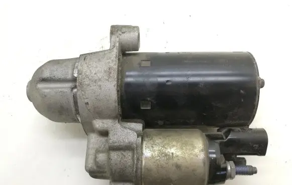 Audi A8 S8 D3 4E Starter motor 06E911023C